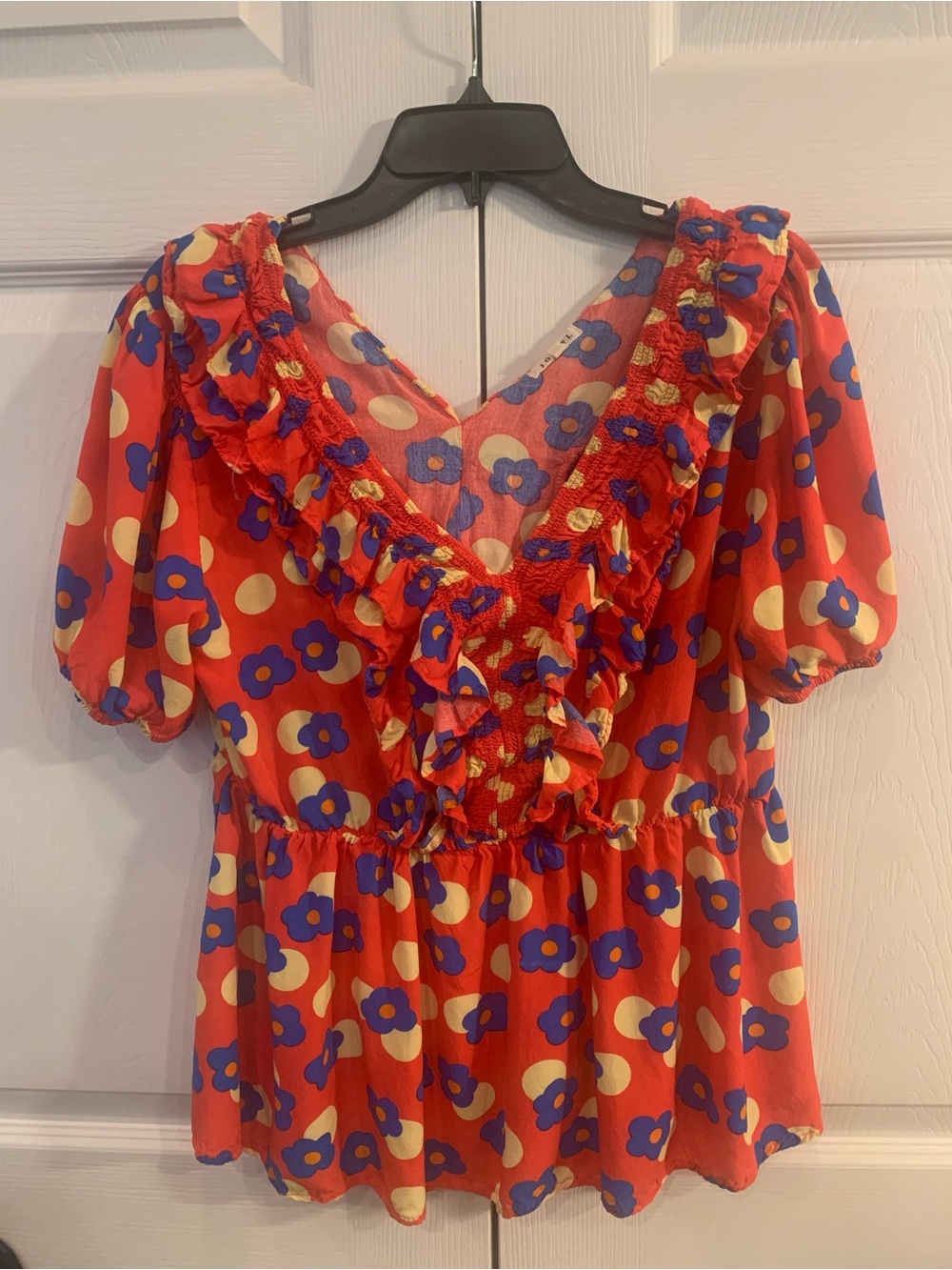 JODIFL Red Floral Print Ruffle Peplum Top with Blue Flowers